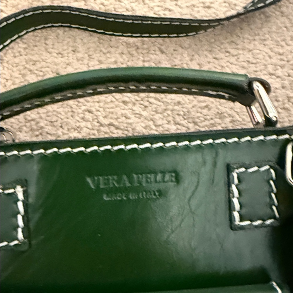 Elegant Green Leather women’s bag. Purchased in Venice, Italy. - Picture 2 of 2